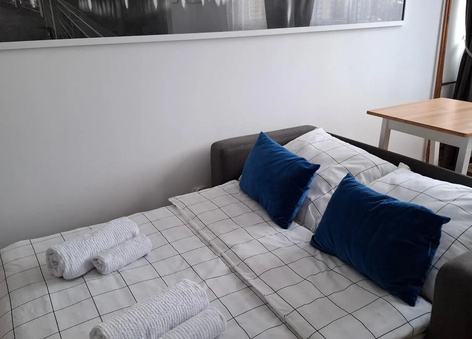 Krucza Apart Selfcheckin Wrocław Polen